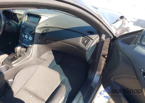 2015 Hyundai Genesis 3.8 Base z USA, uszkodzony, nr VIN KMHHT6KJ5FUL26225